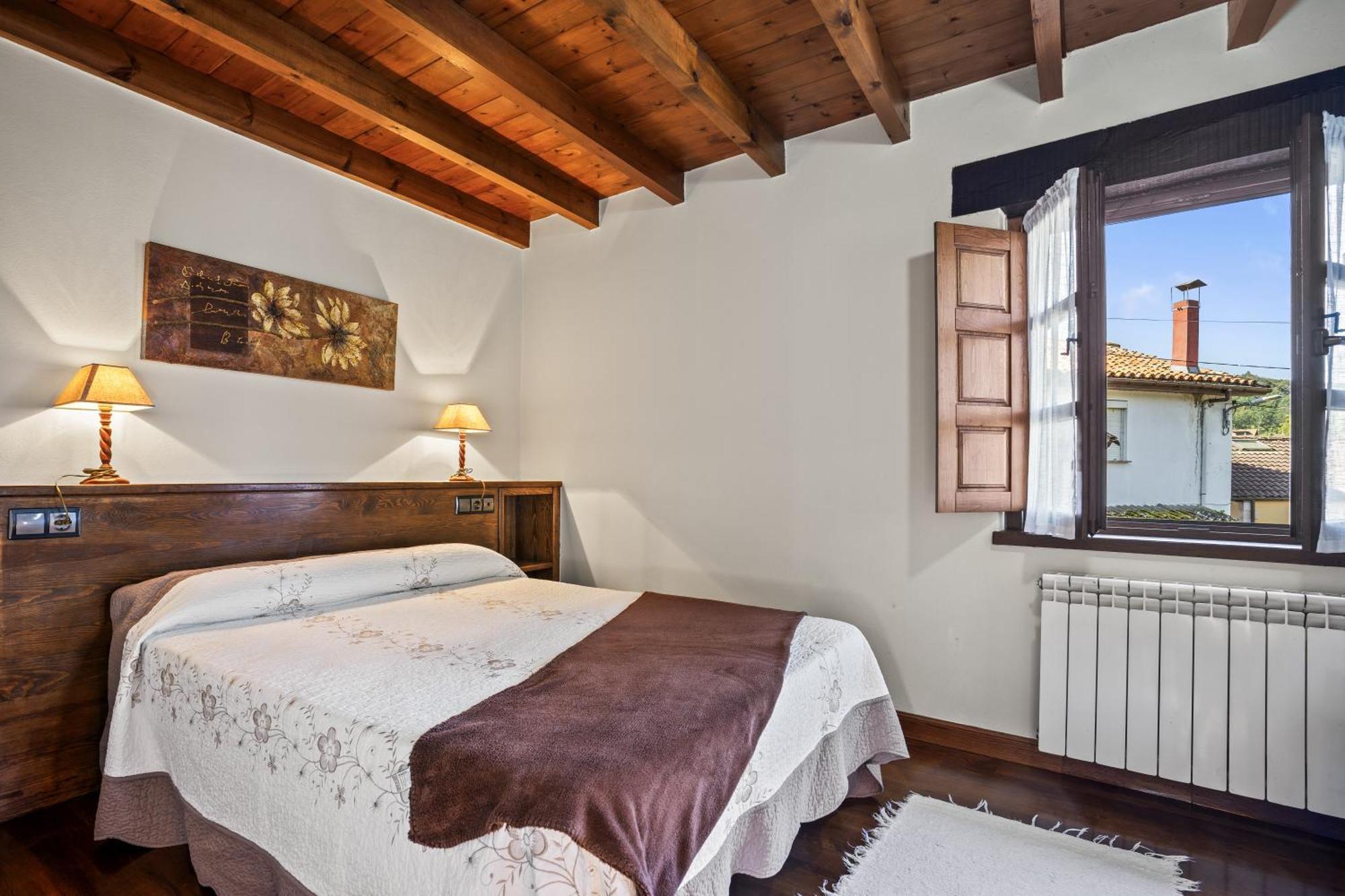 Casa Raquel Guest House Mestas De Con Ngoại thất bức ảnh