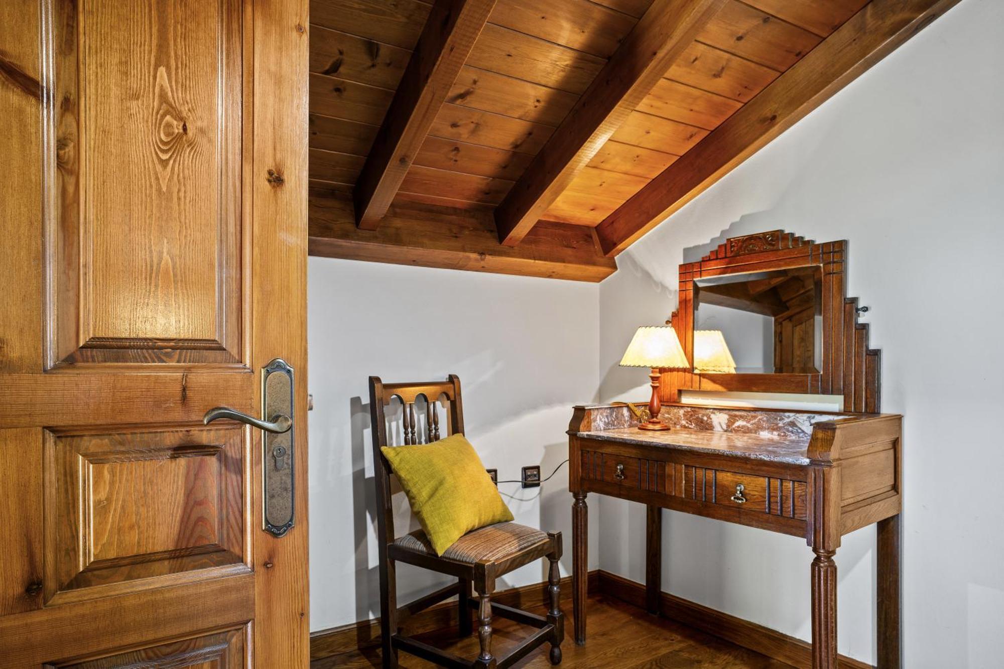 Casa Raquel Guest House Mestas De Con Ngoại thất bức ảnh