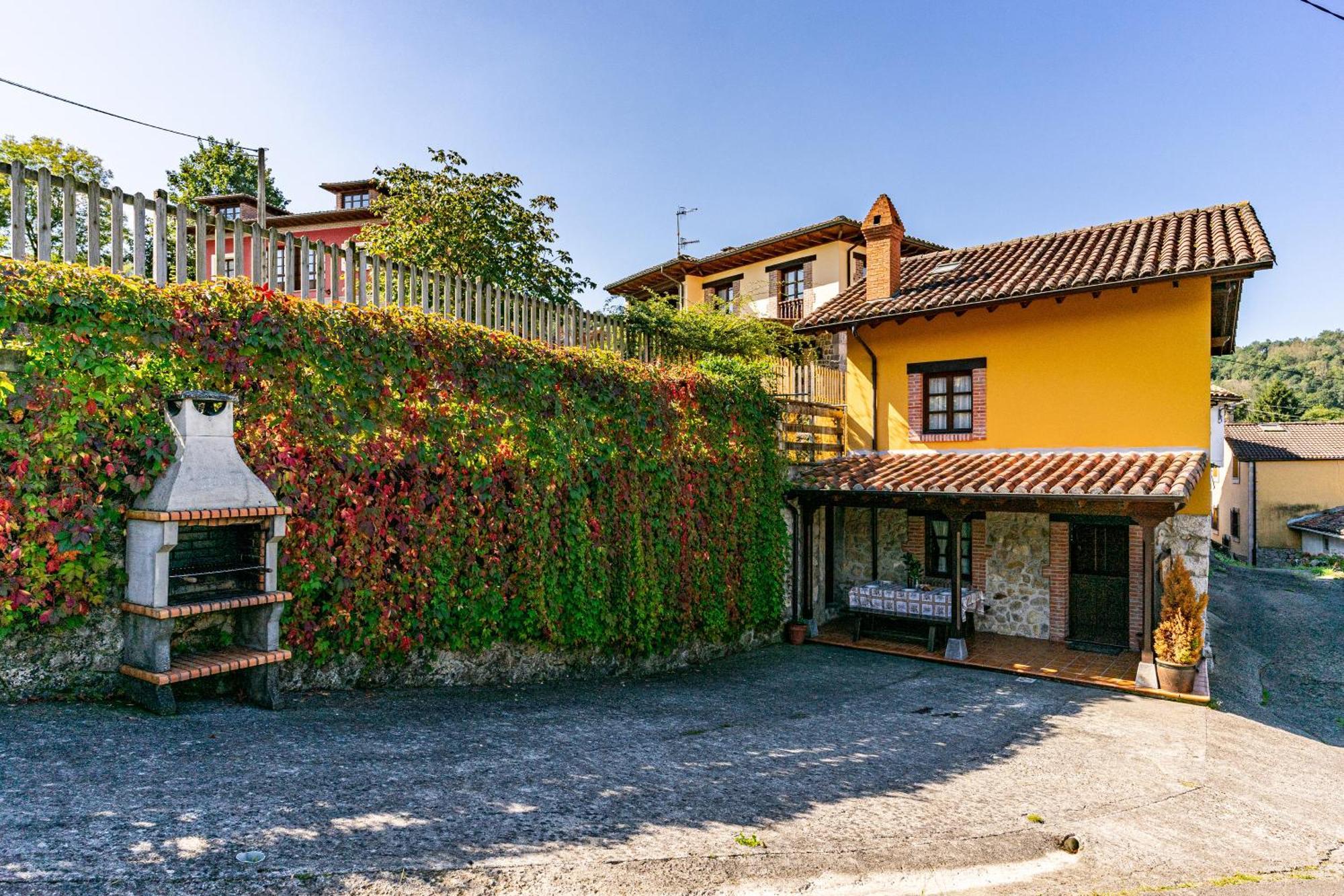Casa Raquel Guest House Mestas De Con Ngoại thất bức ảnh